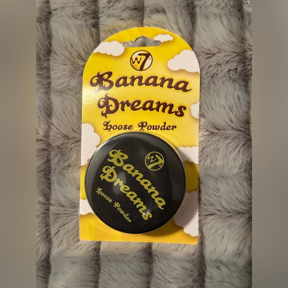 Banana Dreams Loose Powder (finely milled loose powder) - Picture 4 of 5